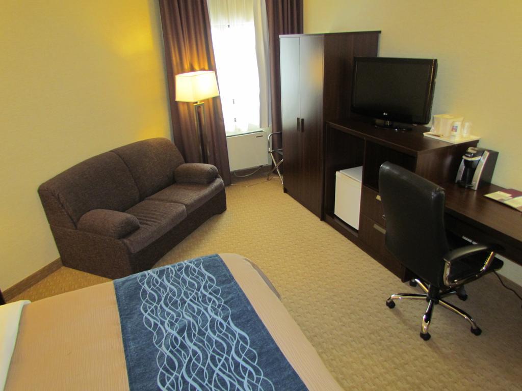 Comfort Inn Труа-Рів'єр Екстер'єр фото