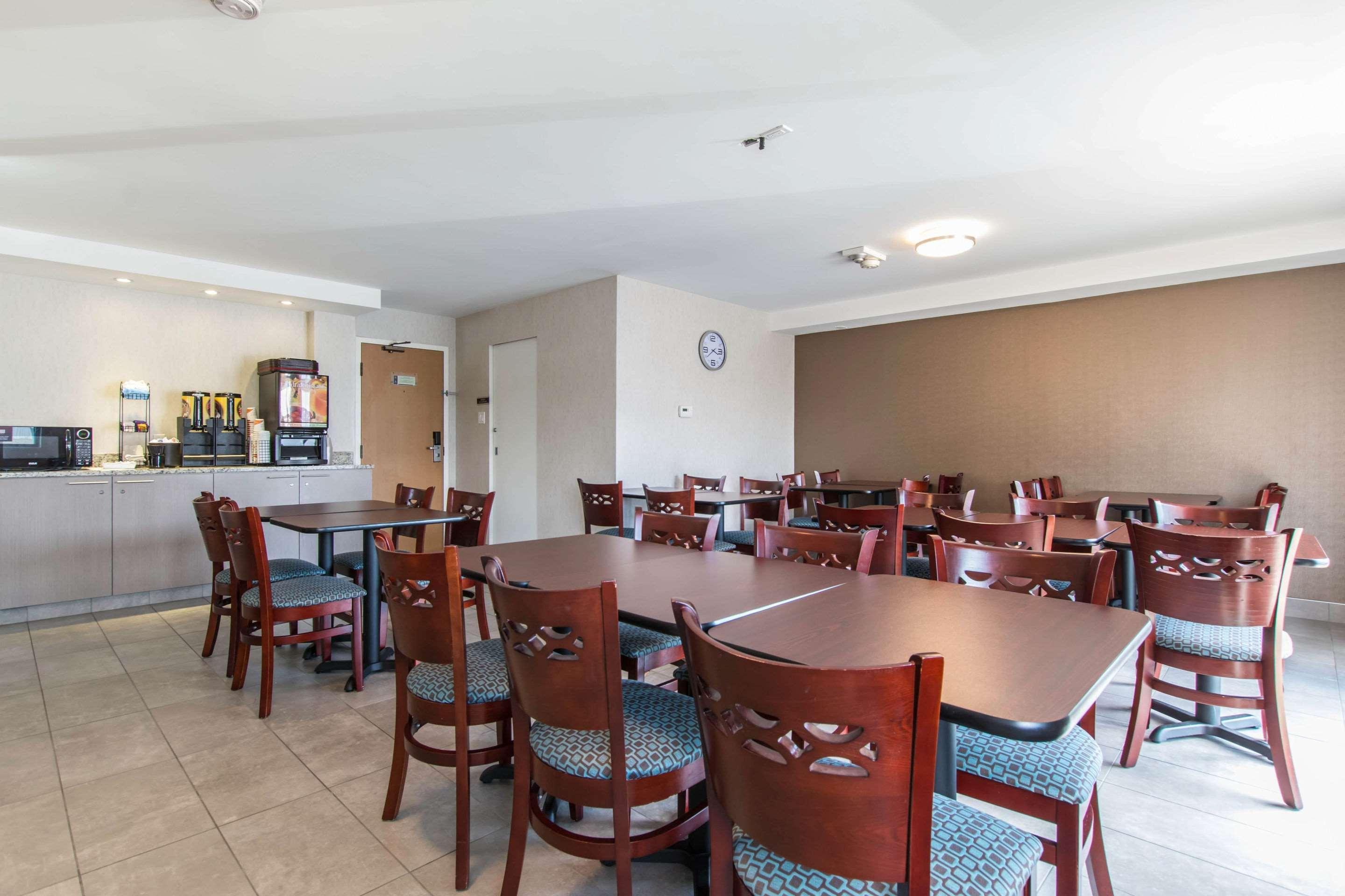 Comfort Inn Труа-Рів'єр Екстер'єр фото