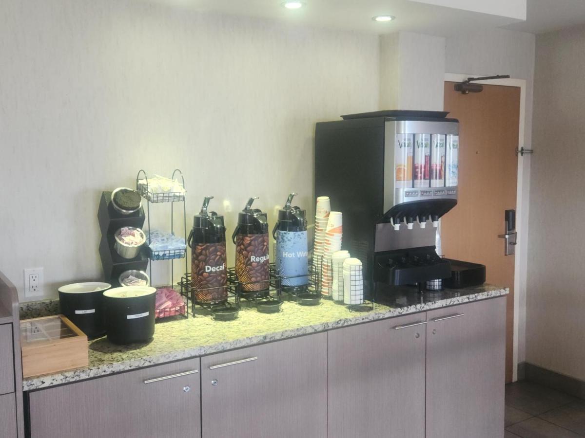 Comfort Inn Труа-Рів'єр Екстер'єр фото