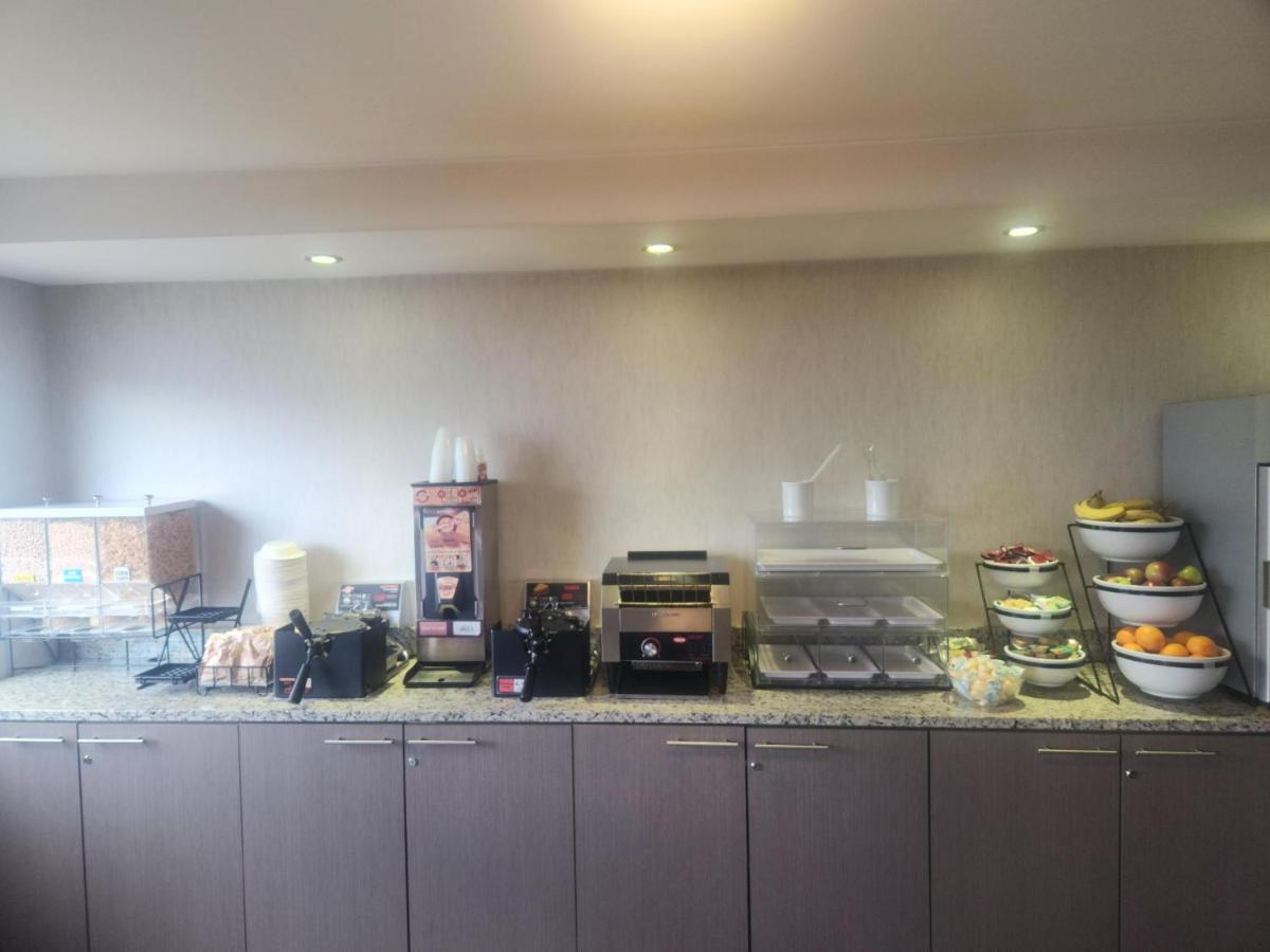 Comfort Inn Труа-Рів'єр Екстер'єр фото